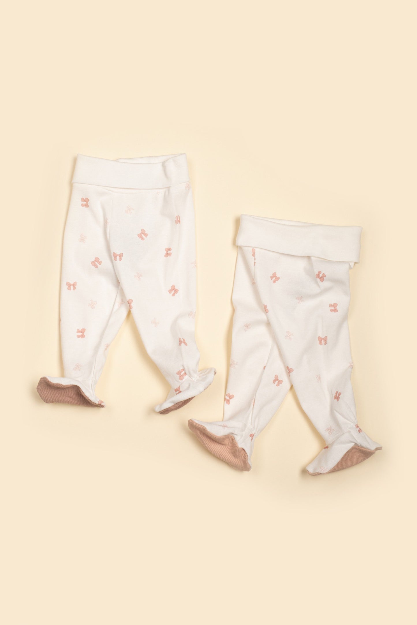 2 Pantalons corail et beige