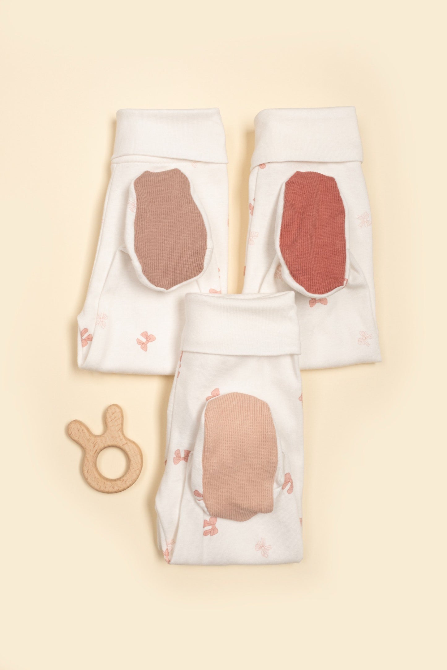 2 Pantalons corail et beige